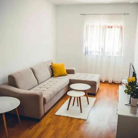 Apartman Paradiso *